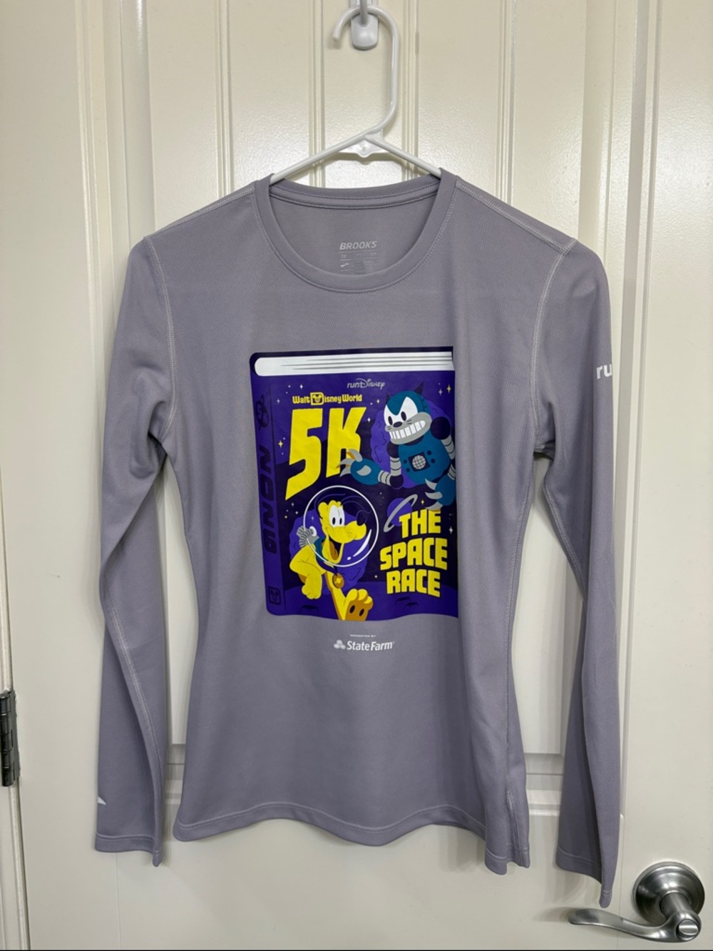 Brooks Lavender Gray Long Sleeve‎ 5K 'The Space Race' Graphic Tee